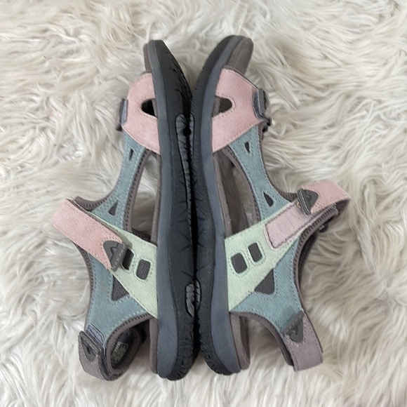 EARTH ORIGINS Skylar Round Toe Lightweight Casual Flat Sandals Size 11 NEW - Picture 10 of 16